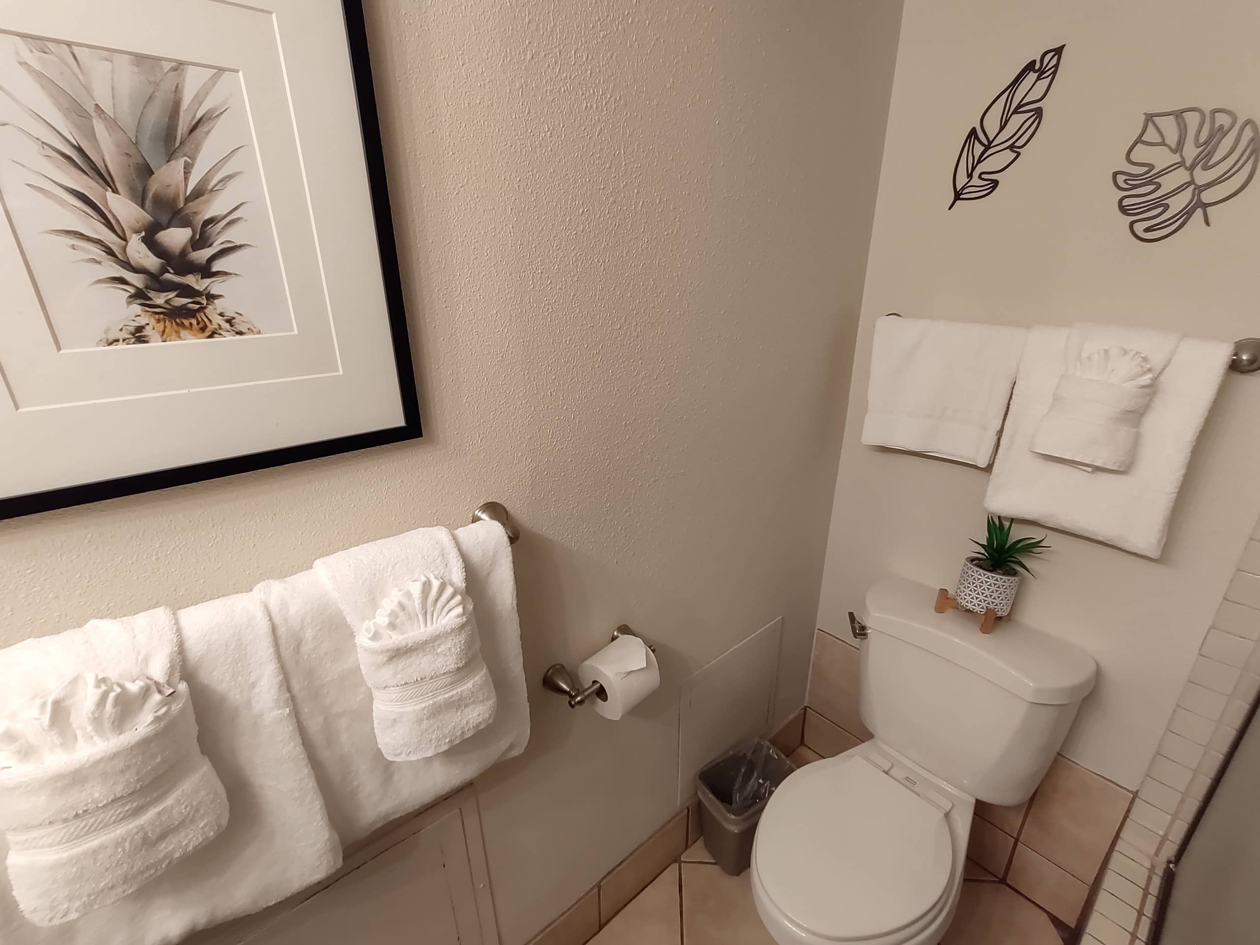 Condo in Lahaina · ★4.96 · Studio · 1 bath - Image 22