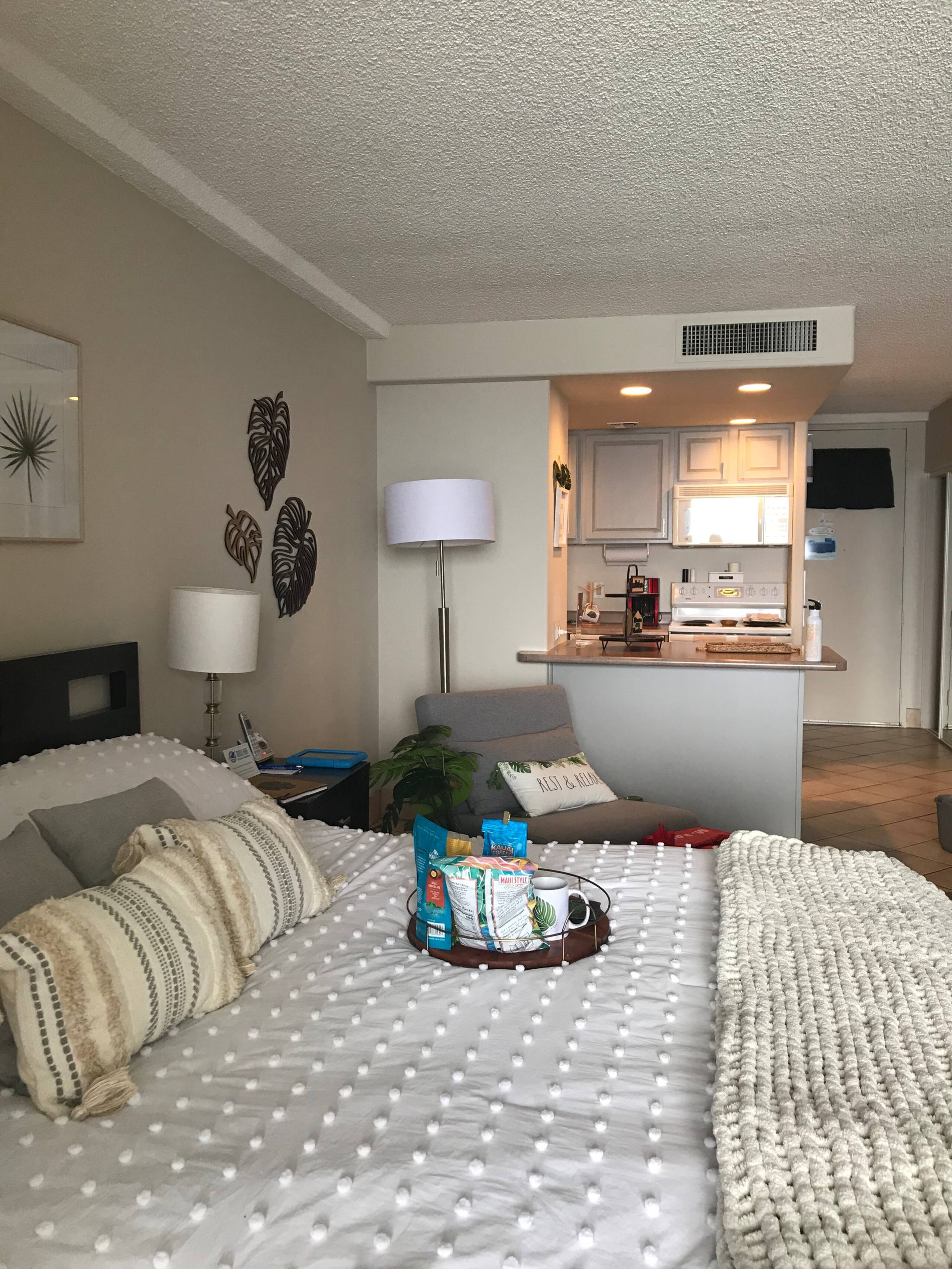 Condo in Lahaina · ★4.96 · Studio · 1 bath - Image 55