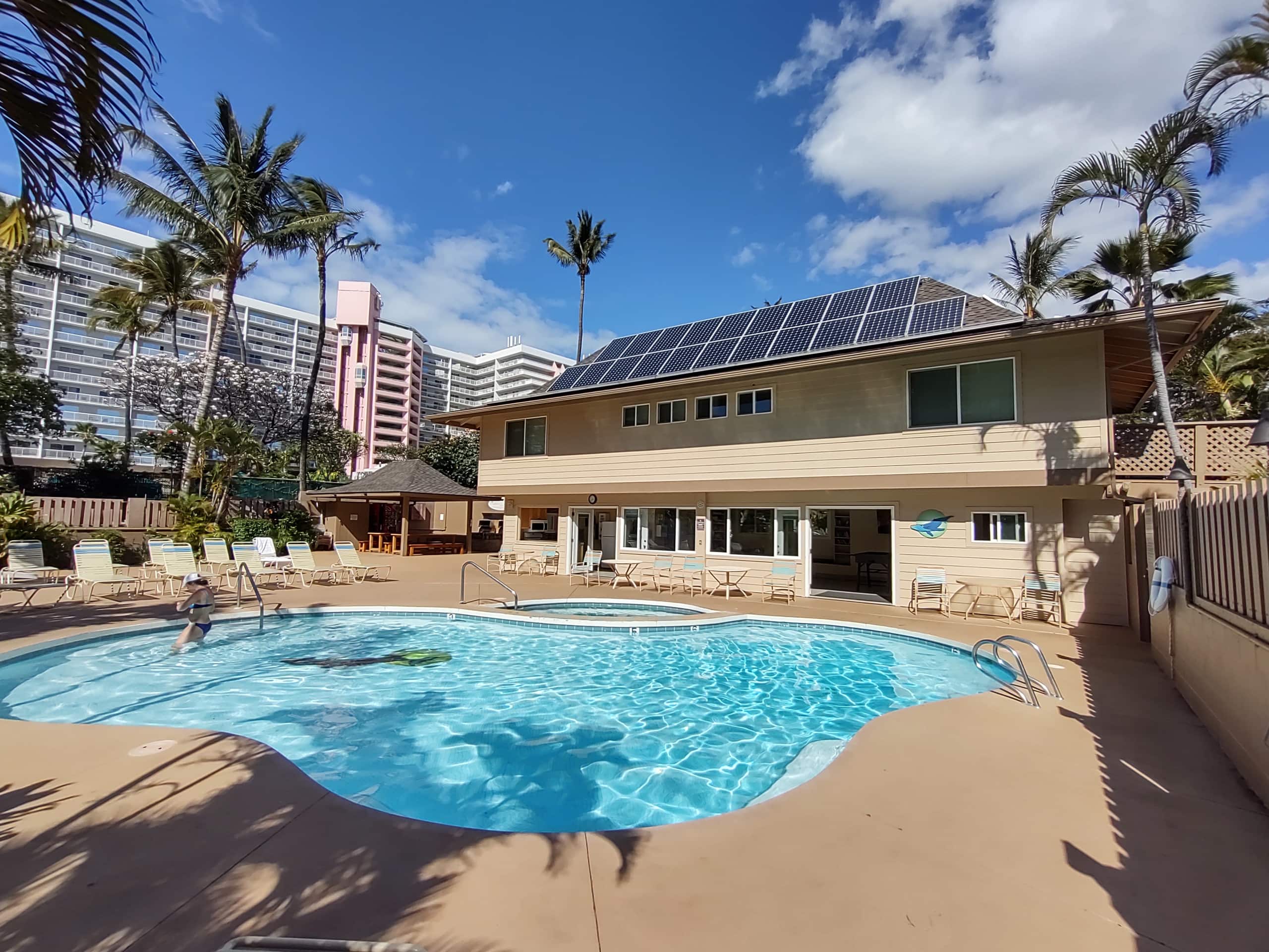 Condo in Lahaina · ★4.96 · Studio · 1 bath - Image 38