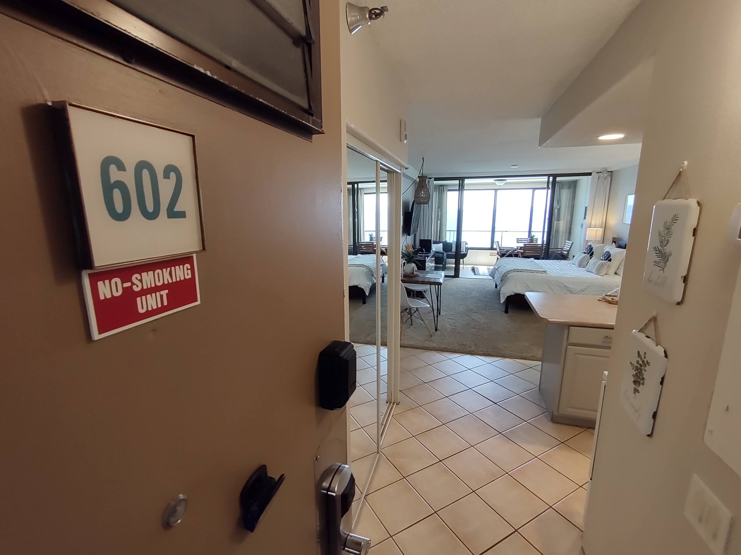 Condo in Lahaina · ★4.96 · Studio · 1 bath - Image 63