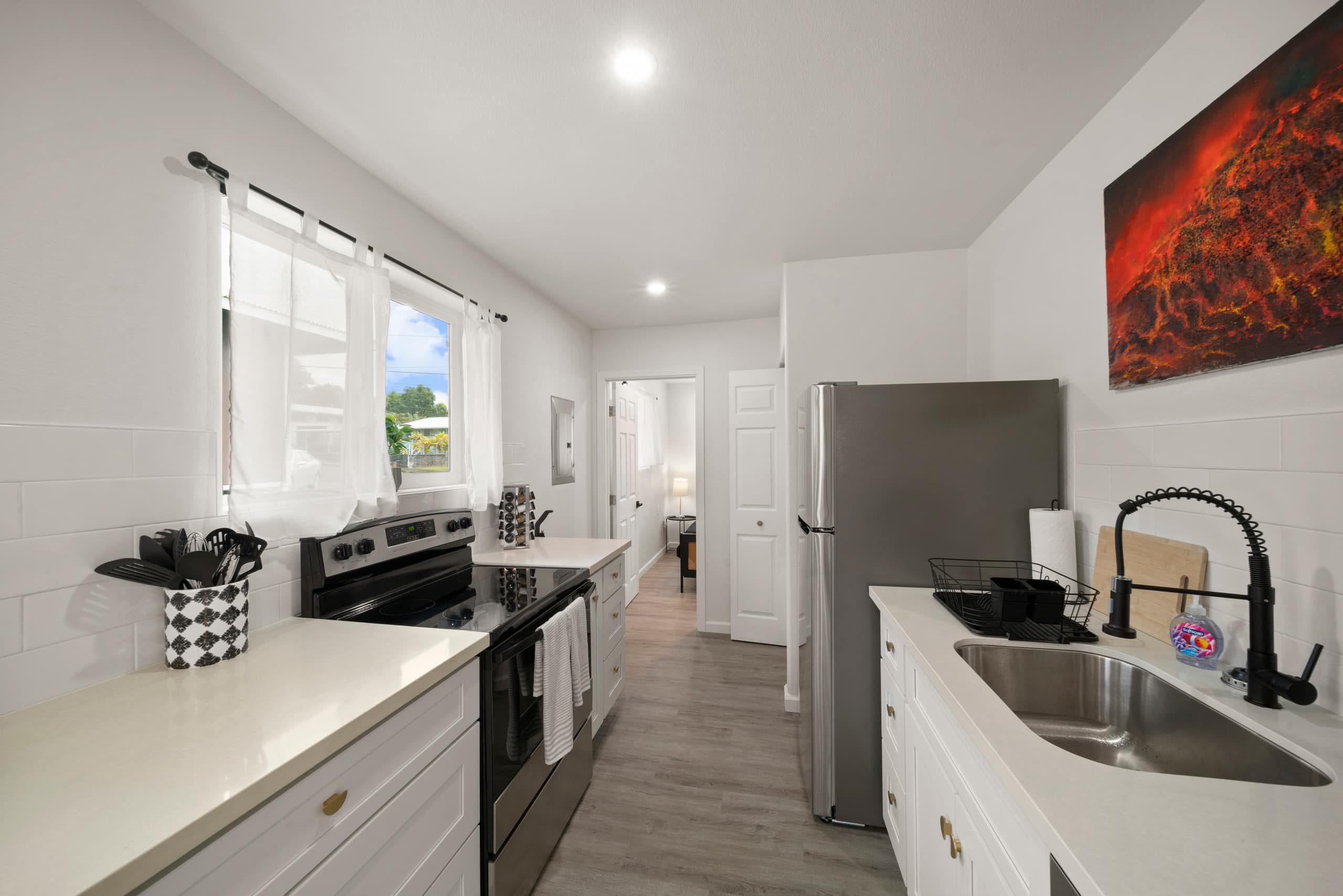 Home in Hilo · ★4.72 · 2 bedrooms · 2 beds · 1 private bath - Image 12