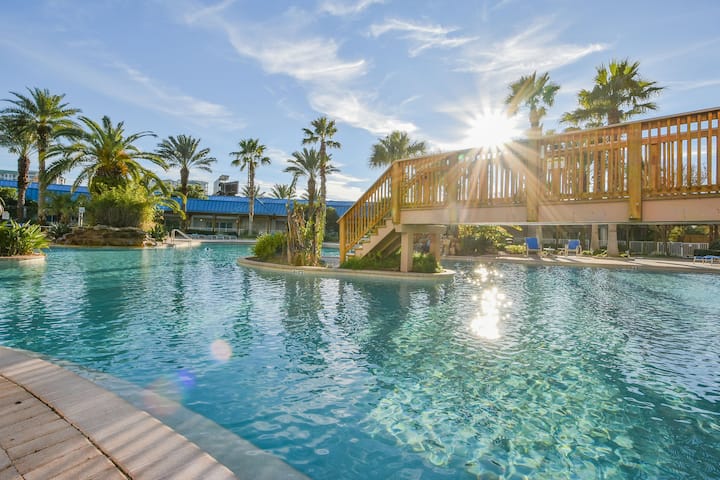 Salted Tranquility At Palms Of Destin | 2br Condo - Destin, FL