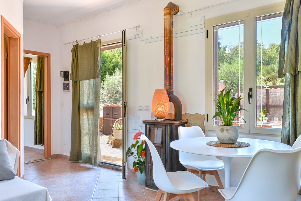Popular Airbnb listing: Villetta Serendipity - The Nido Apartment : 40mq in Capoliveri