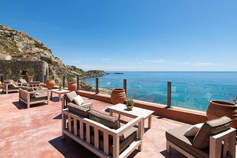 Stone Luxury Suites-Executive Suite -Adults Only