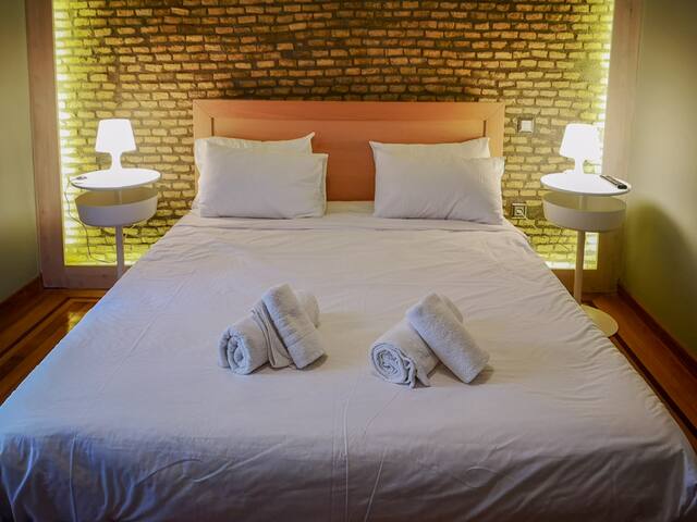 Charming Apartment In Athens’ Historic Center gallery image 5