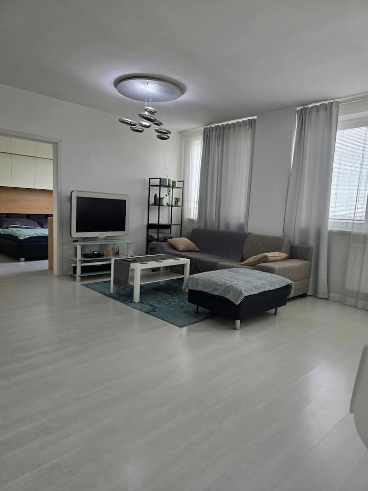 Има голем број програми за гледање на телевизија.