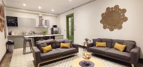 6 rooms, heritage house