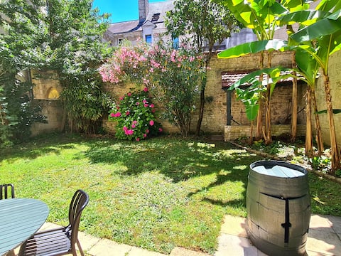 Charming apartment with garden in the hyper-center