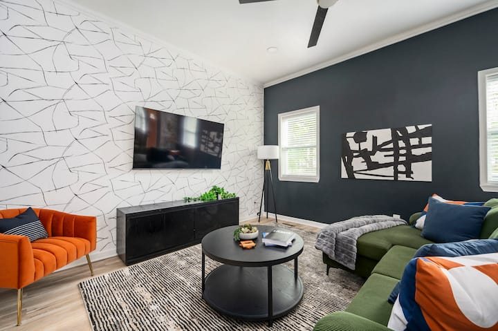 Easy World Cup Access | Sleeps 16 + Game Room - Atlanta, GA