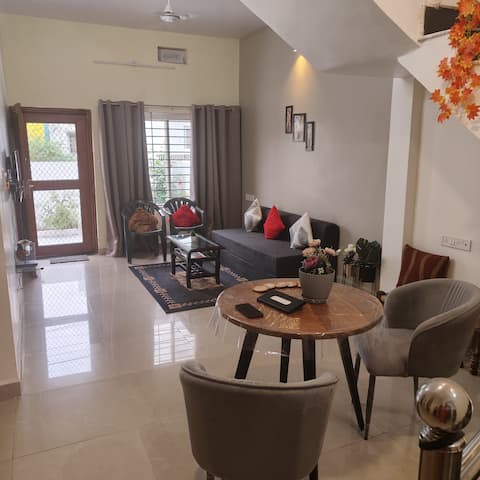 Mahadev Mansion- 2 bhk Pvt home & No sharing