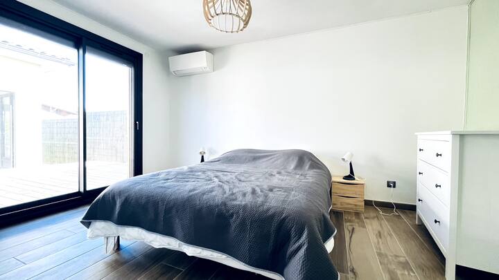 Chambre dans la dépendance