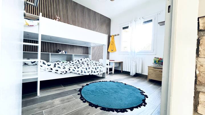Les couchages ne conviennent pas aux adultes.