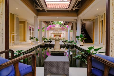 Stunning Luxury Room (BR-2)