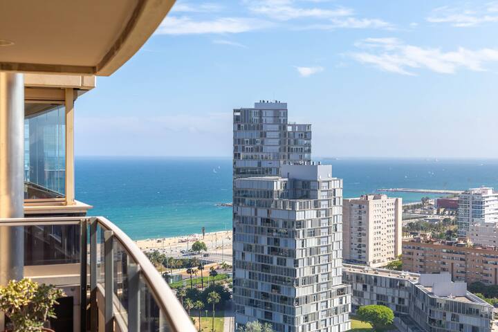 Penthouse Duplex with whole City and Sea Views! gallery image 2