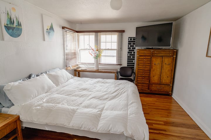 საძინებელი 1