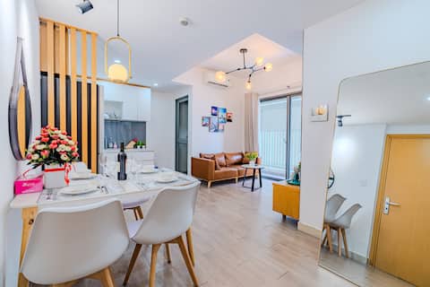 Amazing 2 BR Masteri Thao Dien