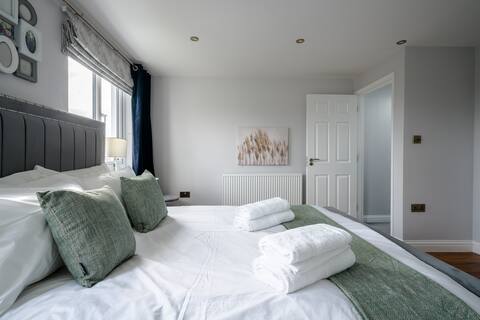 4-Bed Classic Home
