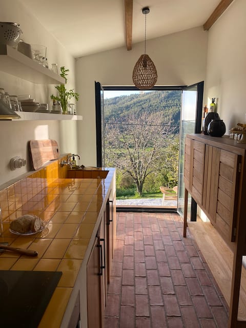 Anuncio de Airbnb popular: Doniños74 , beach, sea views, cottage en Ferrol