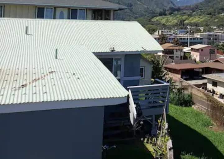 Imagen 1 de Ohana en planta superior que admite mascotas en Wailuku Town