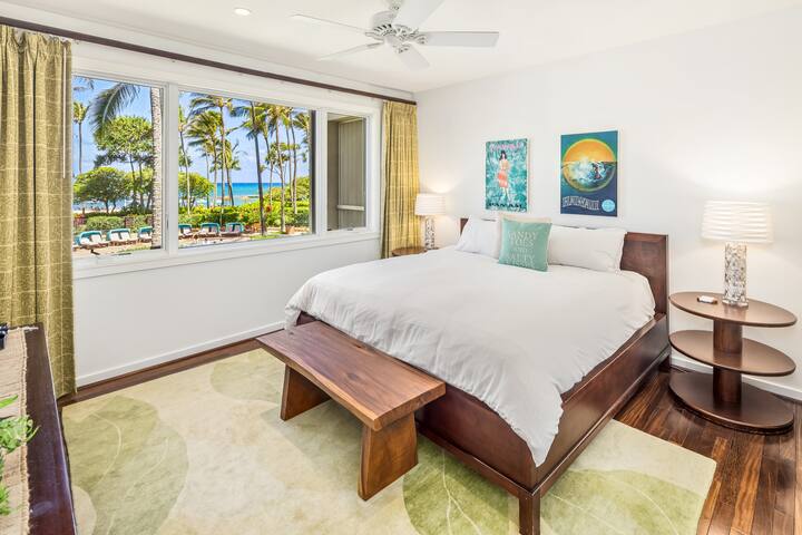 Beachfront Paradise~ Ocean Views & 5 Star Reviews! gallery image 3