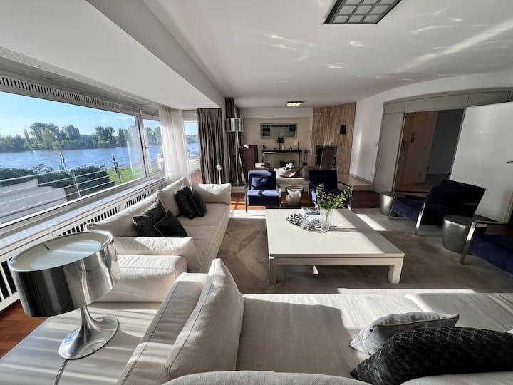 Villa Düsseldorf-volmerswerth. Nur 15min Zur Messe - Düsseldorf