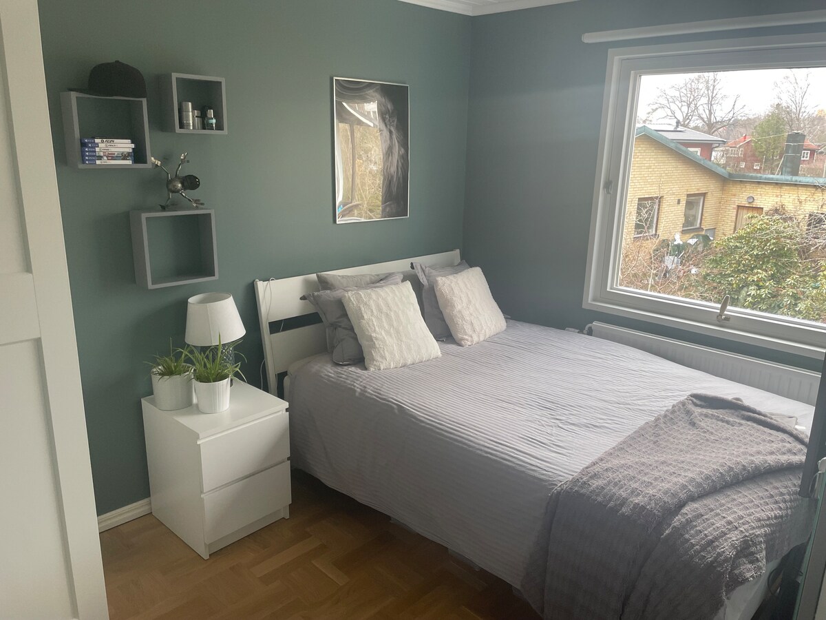 Брачен кревет (200x140 см)