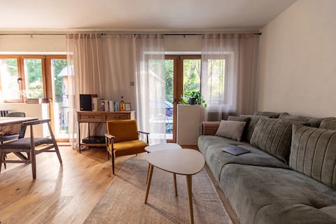 Top Airbnb: Fireside Lodge in Kolašin