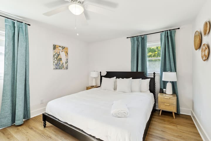 מקום מואר ואוורירי מושלם לשינה לילית שלווה.