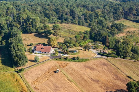 Arenal Landes – Estate
