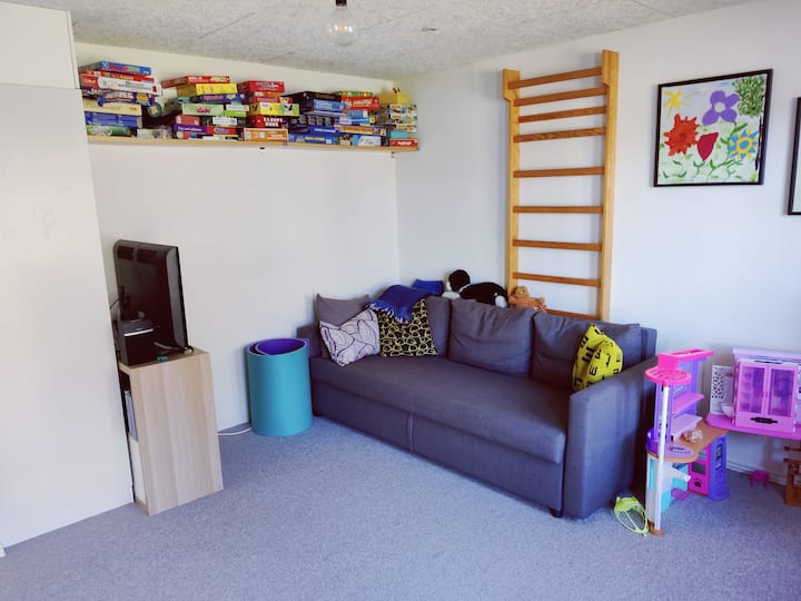 საძინებელი 4