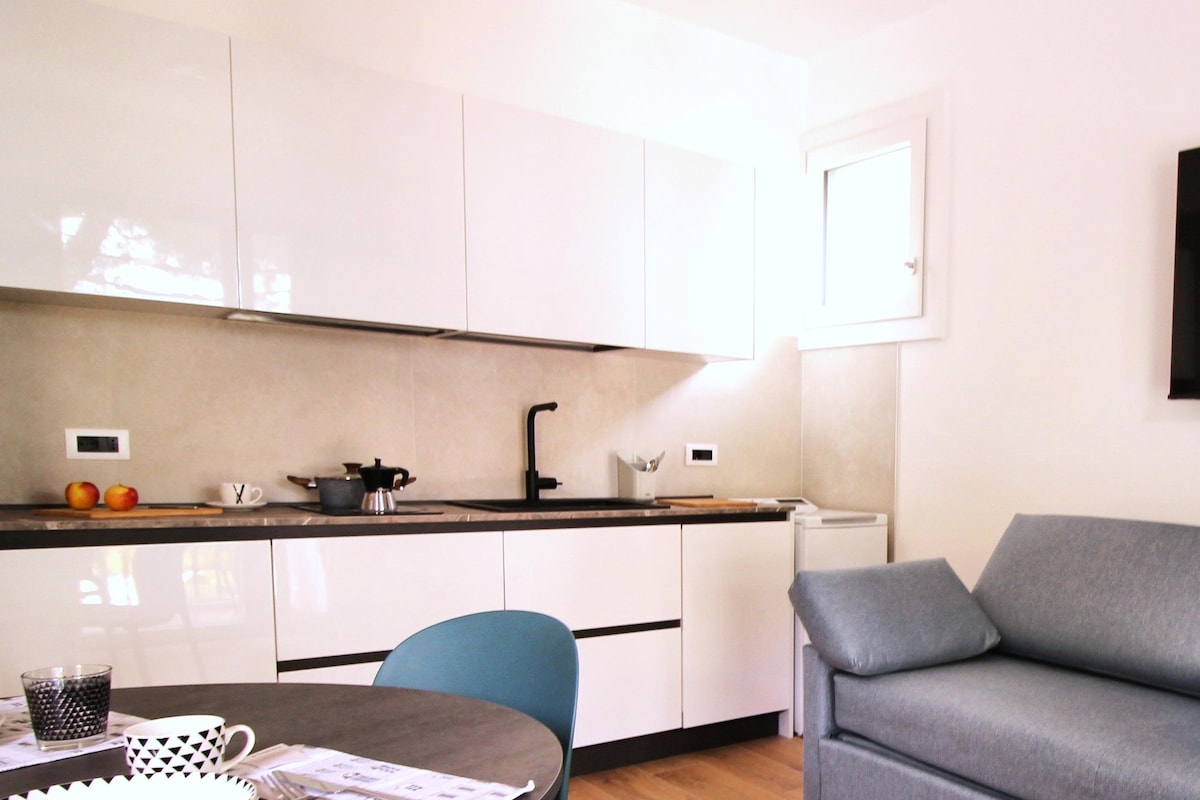 Popular Airbnb listing: Relax 50 meters from the sea with beach and pool in Jesolo