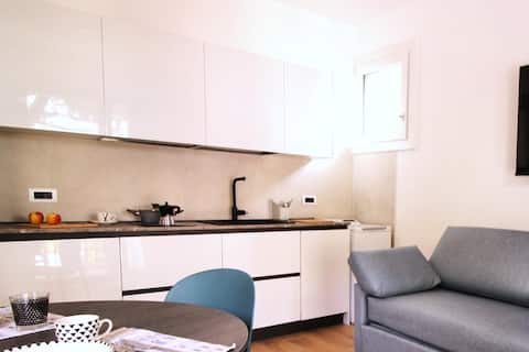 Popular Airbnb listing: Relax 50 meters from the sea with beach and pool in Jesolo