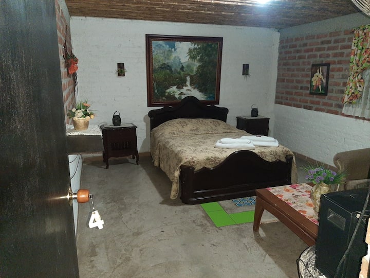 Schlafzimmer 2