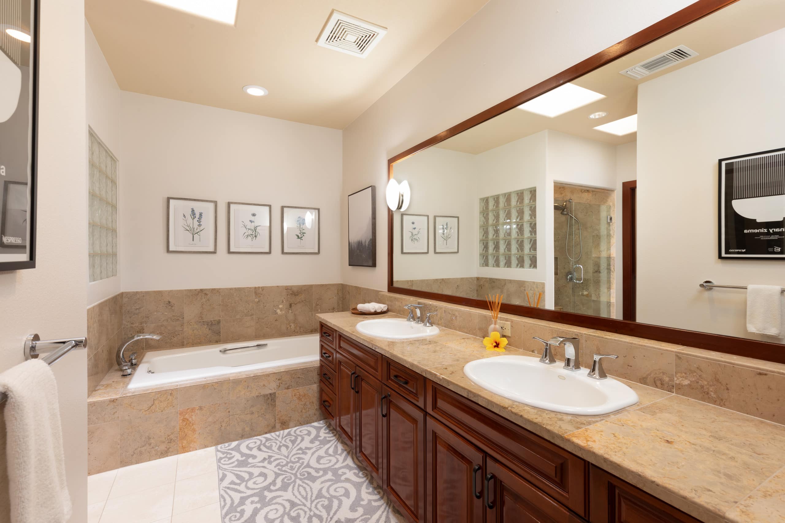 Home in Waimea · ★4.84 · 3 bedrooms · 4 beds · 3.5 baths - Image 21