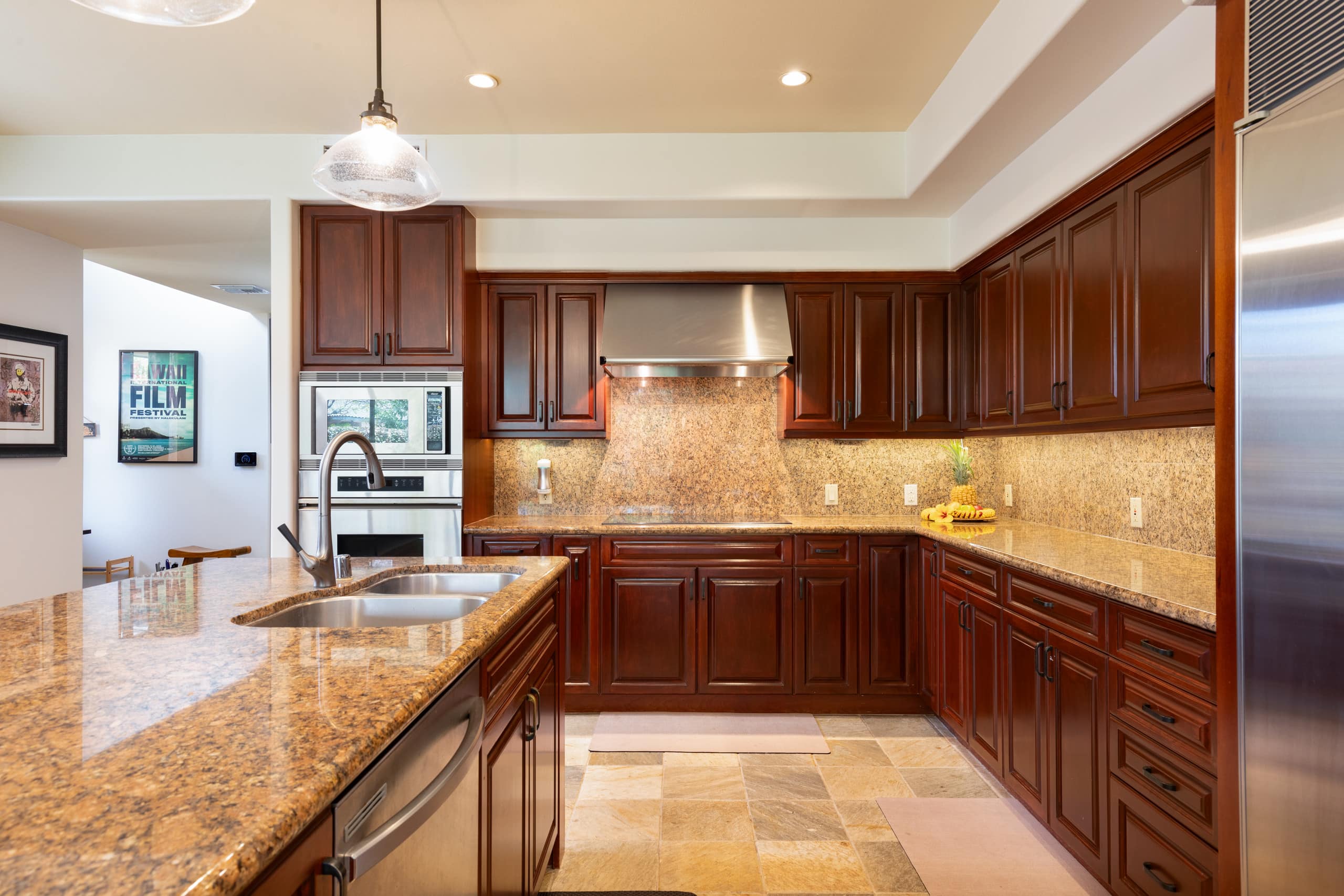 Home in Waimea · ★4.84 · 3 bedrooms · 4 beds · 3.5 baths - Image 6