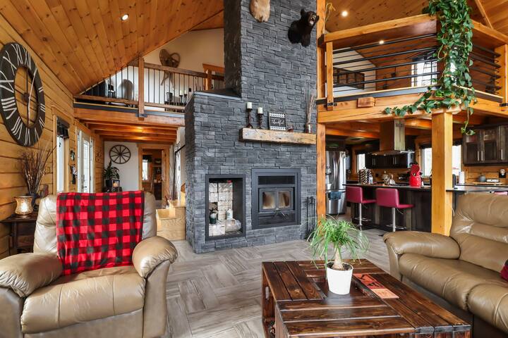 Modern Riverfront Loghome gallery image 2