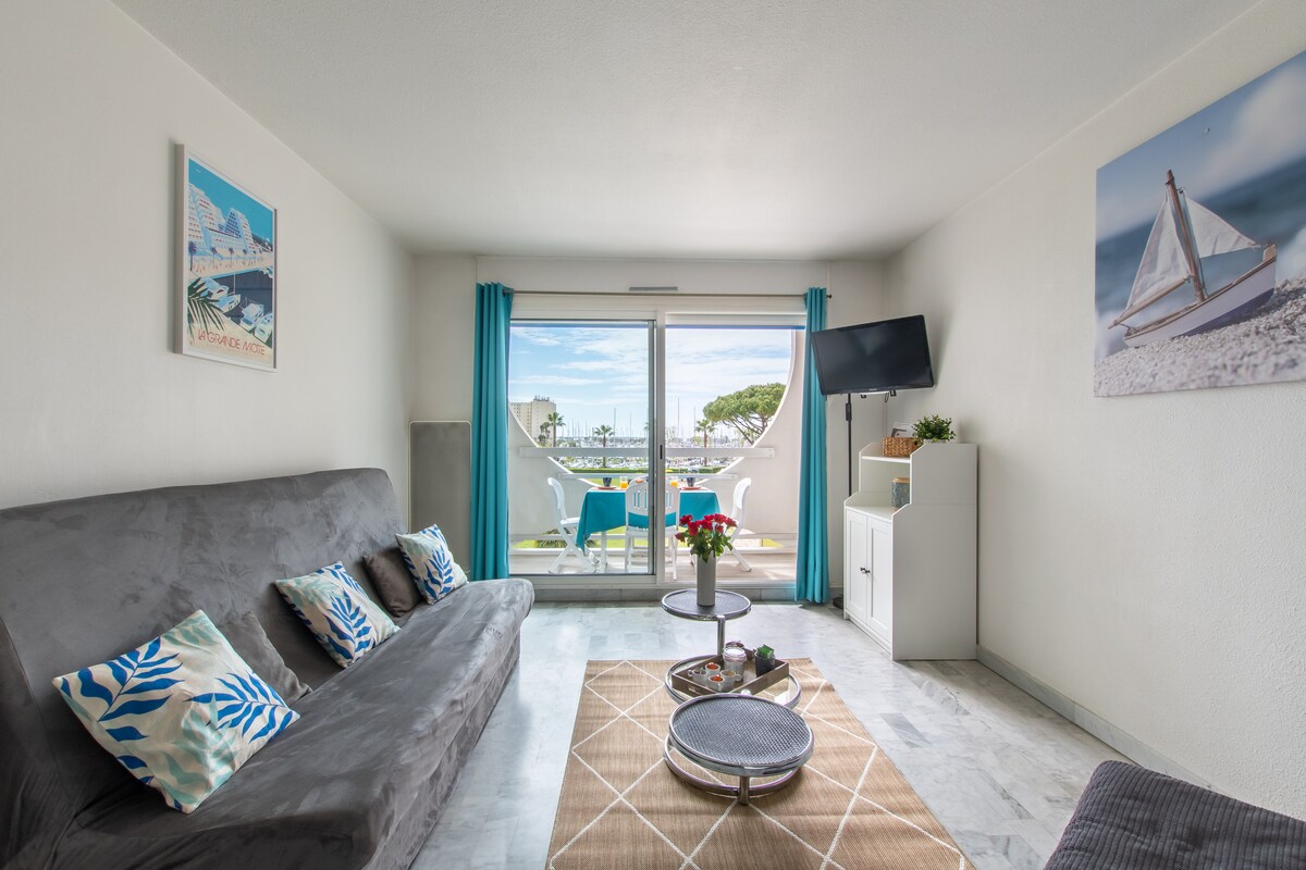 Top Airbnb: T1 class cabin 2*AC*Near center & Sea*Parking in La Grande Motte