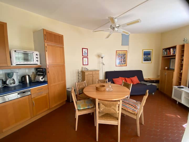La Villa Bleue Du Village Des Sables  Bord De Mer - Torreilles