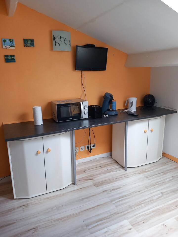 Appartement Avec Accès Privé. - Pézenas