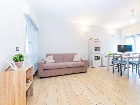 Successful Airbnb property: Chiaro House - Garden - Games room - Terrace in Colico