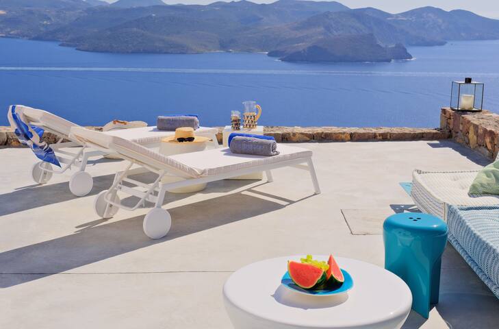 Odyssey Rock – Athena Luxury Sunset Spa Maisonette gallery image 3