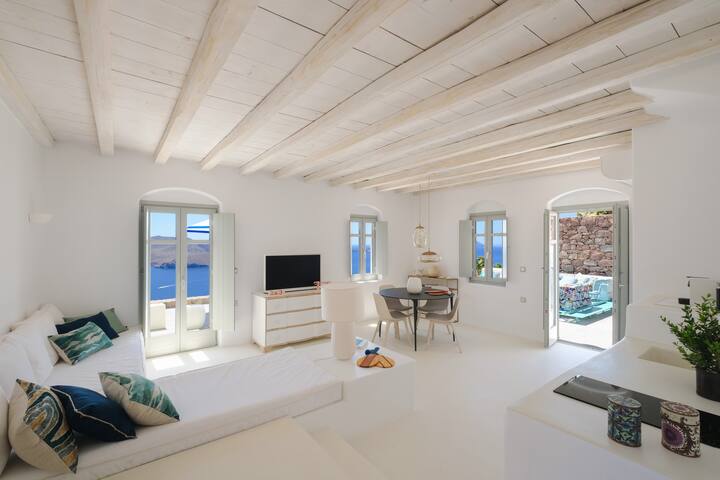 Odyssey Rock – Athena Luxury Sunset Spa Maisonette gallery image 4