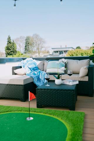 Walkable-FamilyFriendly-Artistic, 4Bed+2 Parking gallery image 4