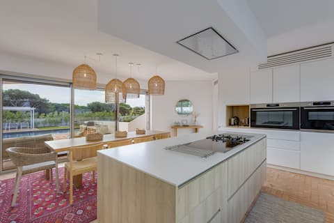 Luxurious Villa with Pool and Volley Ball Court