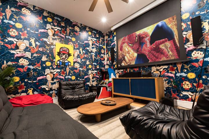 Venice Dream House! Heated Pool/Sauna & Movie Room gallery image 4