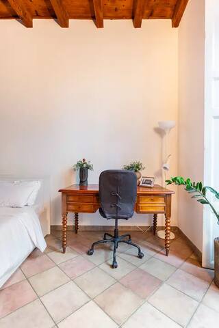 Elegant Apartment near Teatro Alla Scala gallery image 5