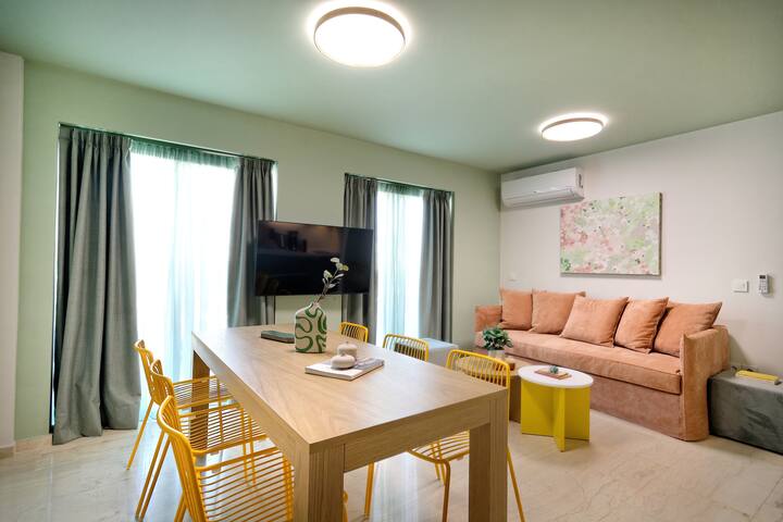 The Ark Athens – Classy Penthouse W/ Rooftop + Gym gallery image 3