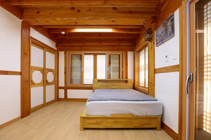 غرفة النوم 1