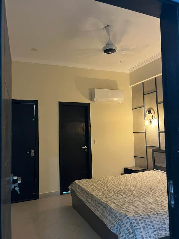 Modern 2 Bed Furnished Apartment - Karachi