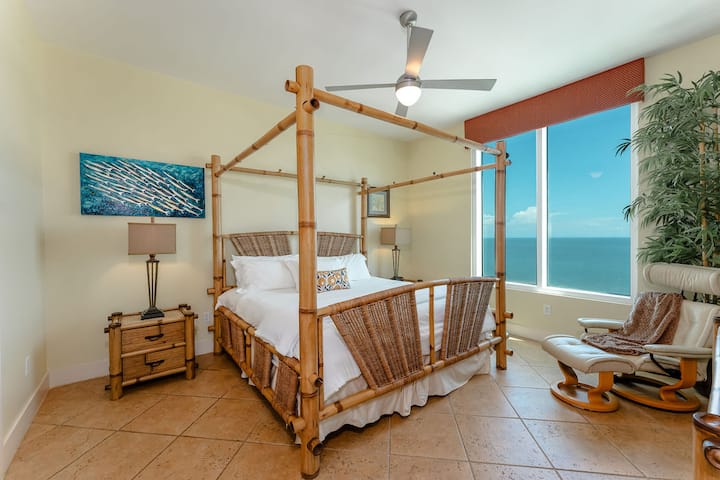 Primárna spálňa s manželskou posteľou King